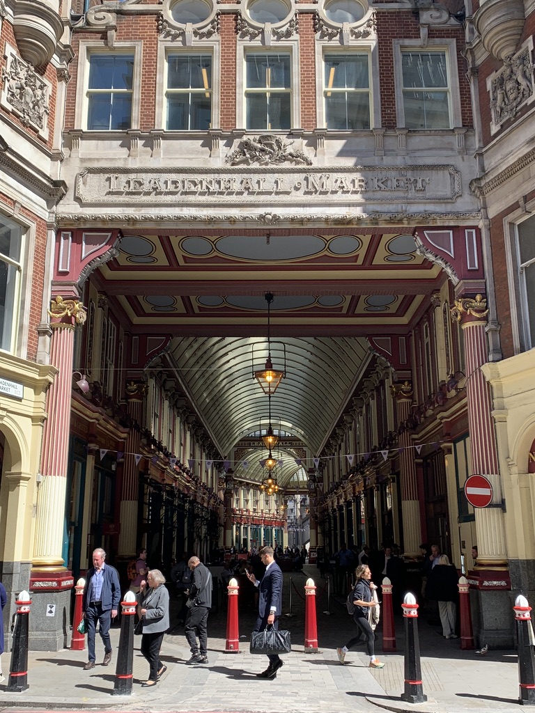 【英倫遊記】Leadenhall Market 利德賀市場-倫敦最美最經典的市場（連瑪利歐賽車也有出現）
