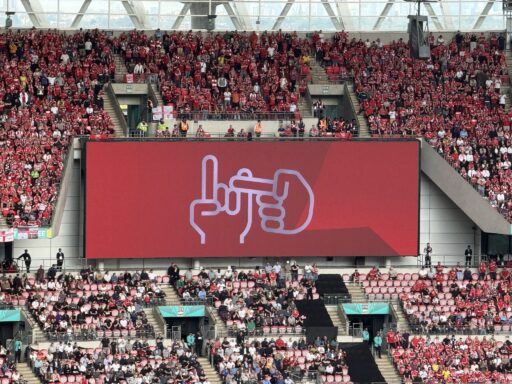 【足總盃半決賽- FA Cup semi-final 】到溫布敦體育場看曼城大戰諾丁漢森林